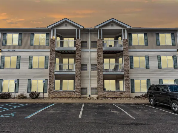 3208 University Commons Dr #3208, Morgantown, WV 26505