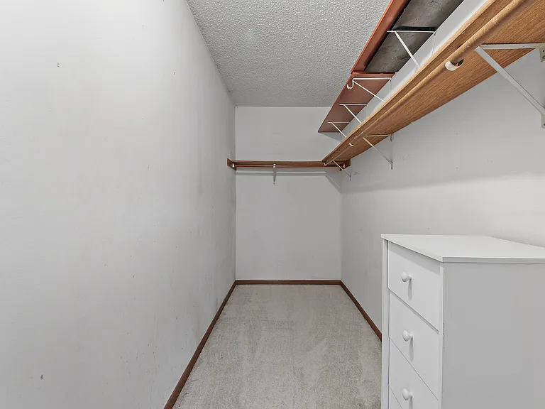 797 Parkside Dr — Photo 15
