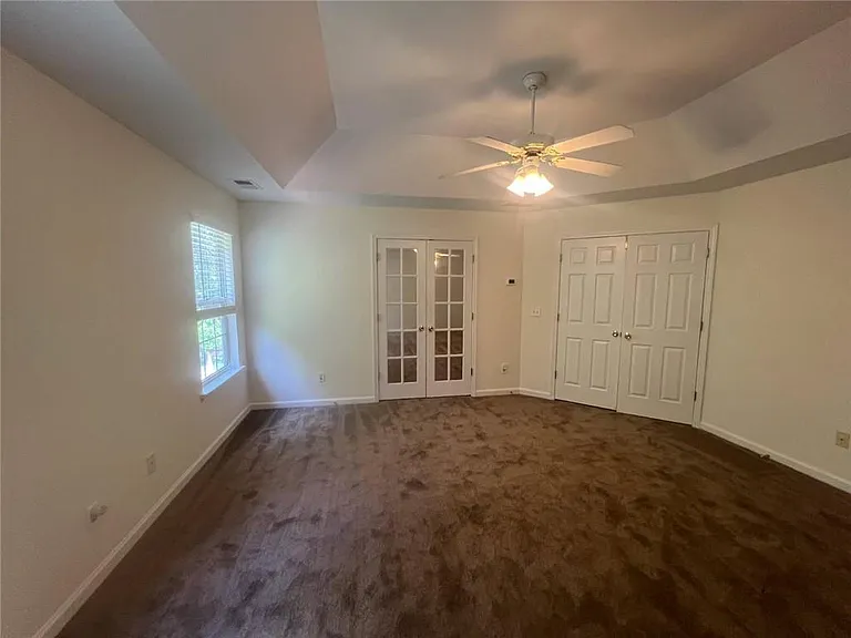 421 Holland Springs Dr — Photo 17