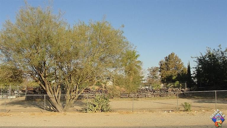 2nd image of 0 4th St E