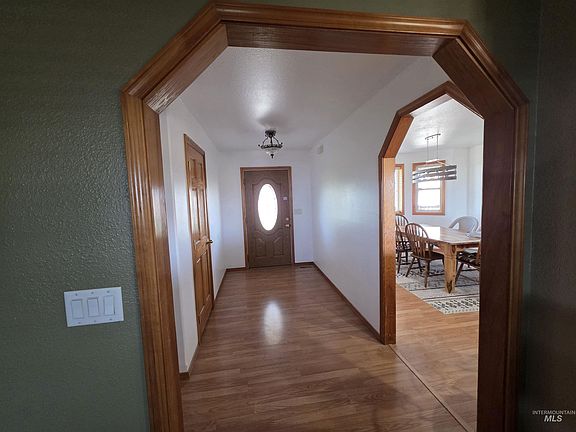 3rd image of 2358 SW Buckey Dr