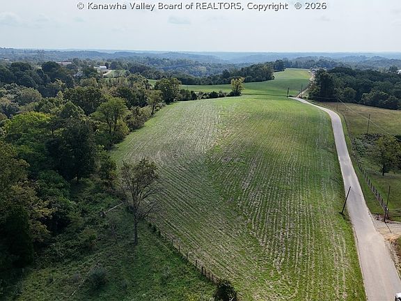 3rd image of 3491 Thomas Ridge Rd