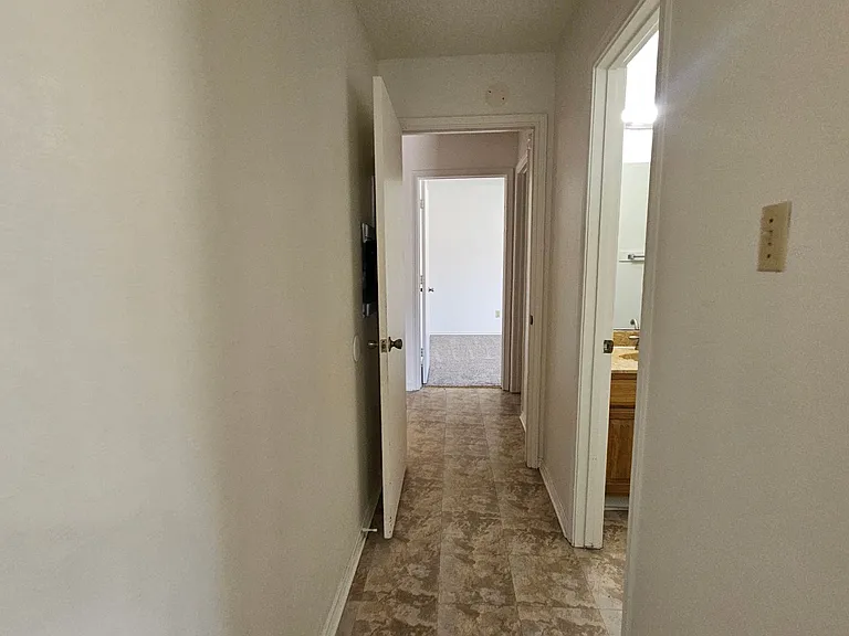 544 E Windsor Dr — Photo 26