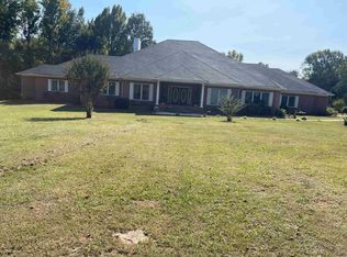 94 Givens Ln, Morrilton, AR 72110