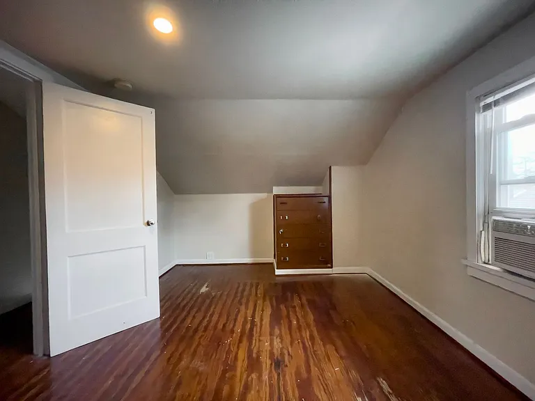 215 S Talley Ave — Photo 15