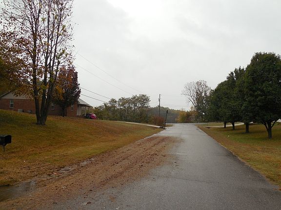 4th image of 42 Cane Creek Ln