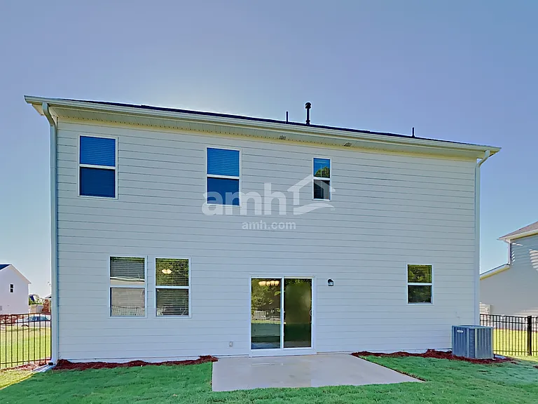 409 Levon Ct — Photo 30