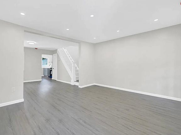 5th image of 16704 115th Ave Floor 2