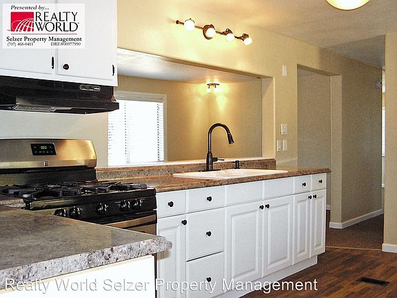 4th image of 4500 Burke Hill Dr #2
