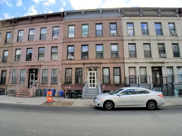 1316 Halsey St #2L — Photo 7