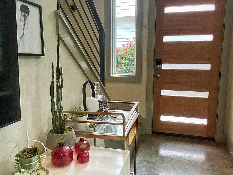 1709 Madison Ave — Photo 2