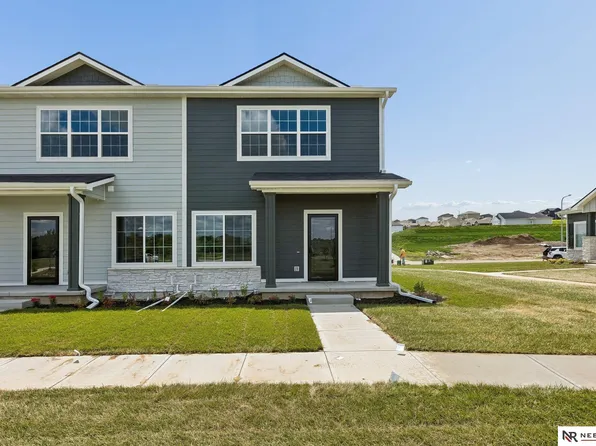 16006 Isabella St, Bennington, NE 68007