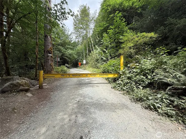 327 xx Kolisch Road E, Carbonado, WA 98323