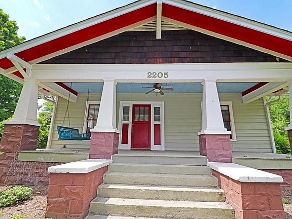 2nd image of 2205 Highland Dr