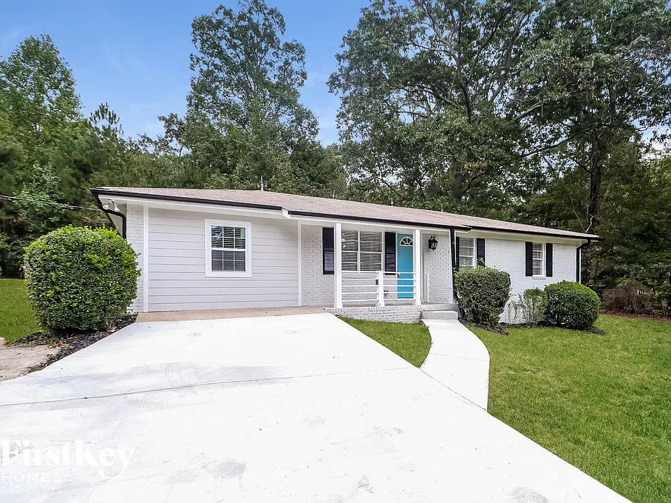 2420 Christian Cir
