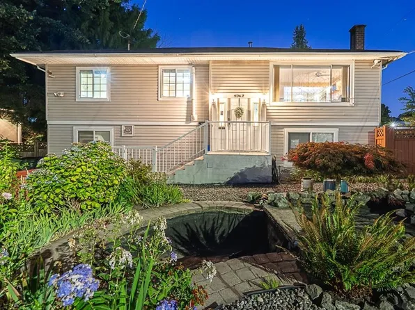 9762 116th St, Surrey, BC V3V 3Z9