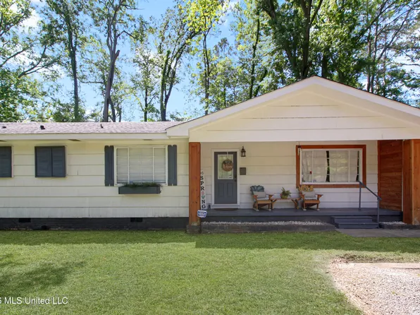 1849 Parkridge Dr, Jackson, MS 39211