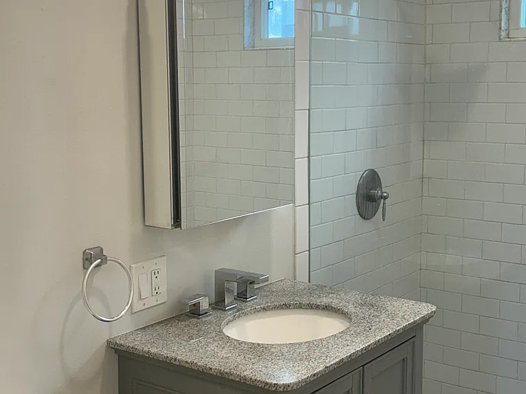 832 Hilldale Ave #1/2 — Photo 9