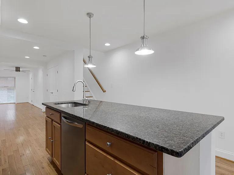 118 S Ellwood Ave #1 — Photo 8
