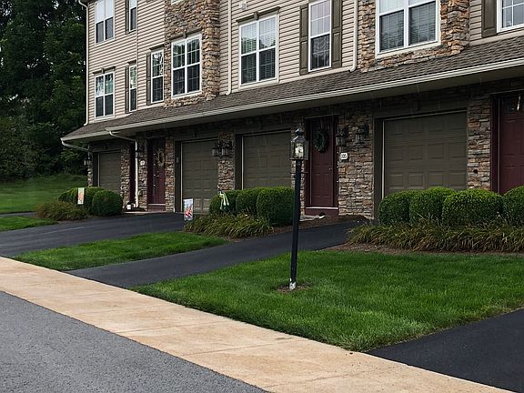 2nd image of 103 Greenbrook Dr