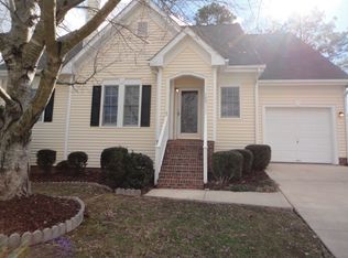 705 Cattail Cir, Raleigh, NC 27610