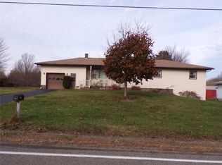 9250 Middle Rd, Lake City, PA 16423