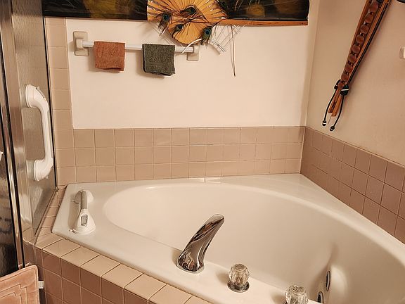 JACUZZI and shower before it was empty