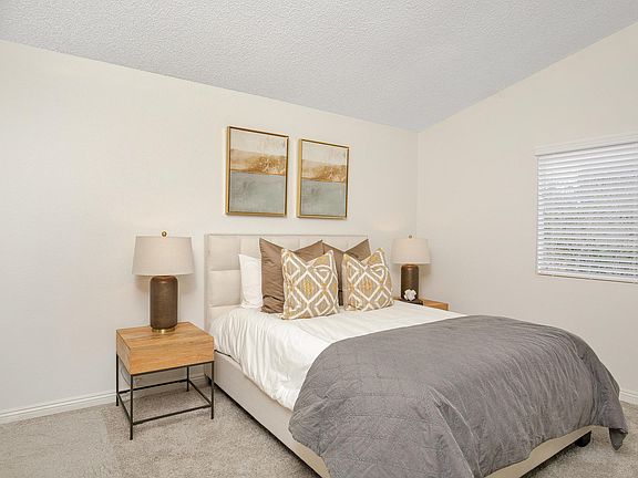 4th image of 7975 Tinaja Ln