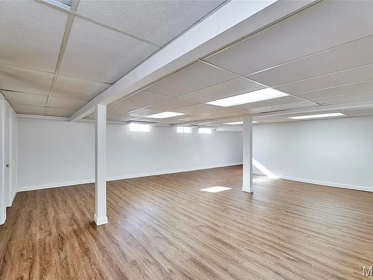 415 Trail Grove Ct — Photo 41