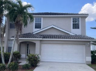11230 Lakeland Cir, Fort Myers, FL 33913