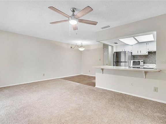 3rd image of 120 Lewfield Cir #120