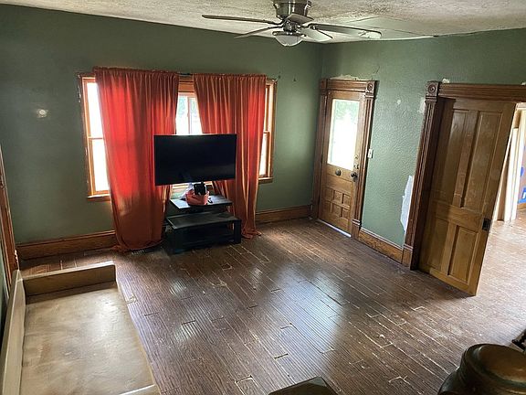 2nd image of 41 West St