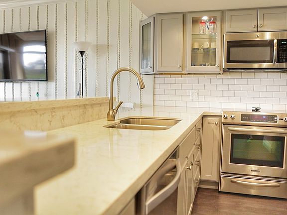 2nd image of 520 S Peninsula Ave #1C-4