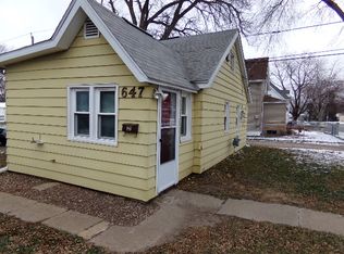 647 Magnolia Pkwy, Waterloo, IA 50701