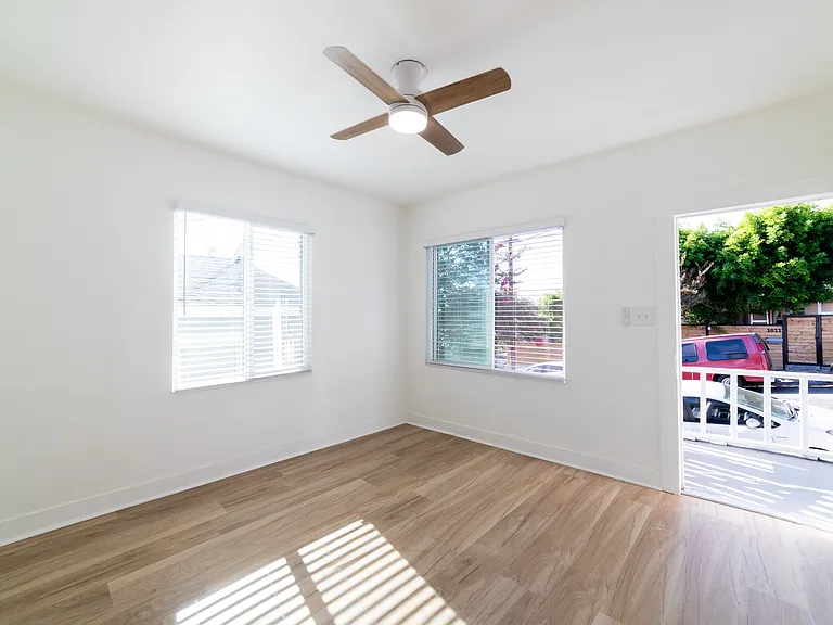1610 Kearney St — Photo 2