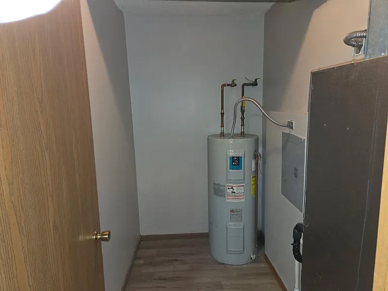 2424 Park Ave #10 — Photo 7