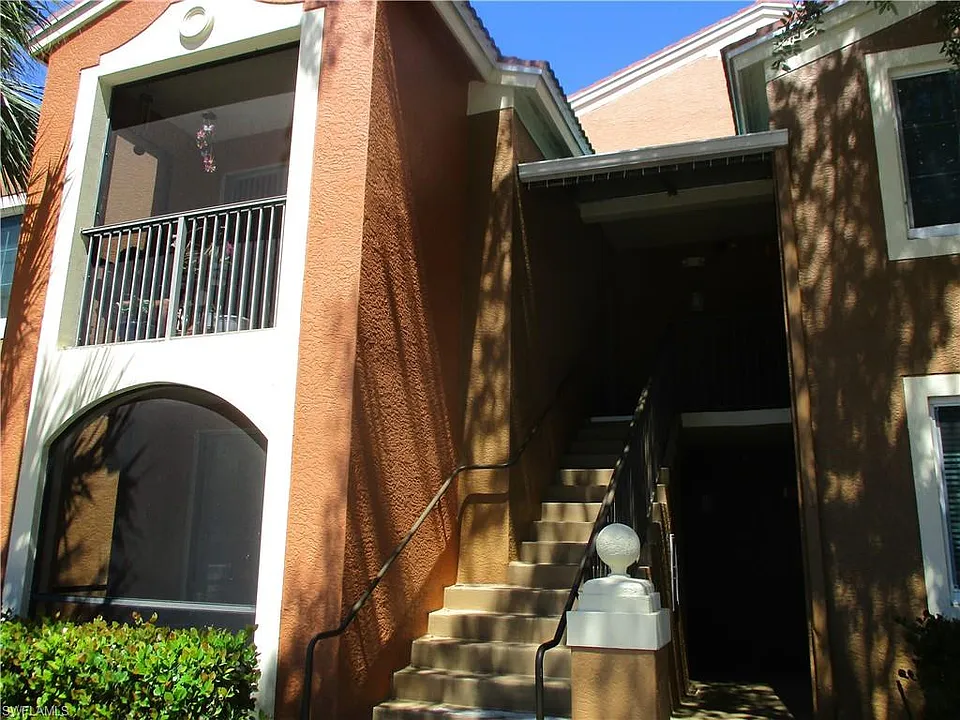 1160 Reserve Way #207