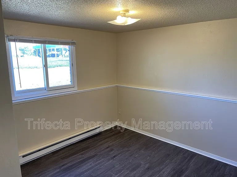 4951 Basswood Dr — Photo 9