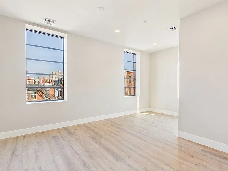 The Lofts at Midtown — Photo 40