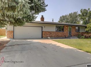 52 Valley Dr, Casper, WY 82604