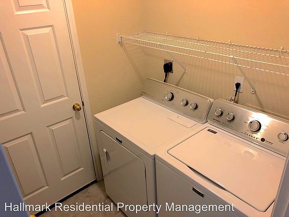 4th image of 4031 Privet Pl