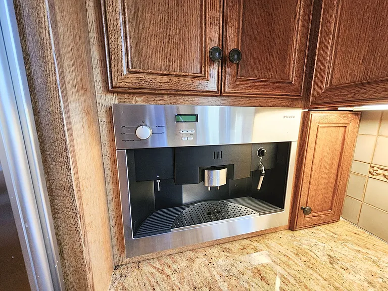 531 Harvard Rd — Photo 51