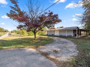 549 Berry Shoals Rd #A & B, Duncan, SC 29334