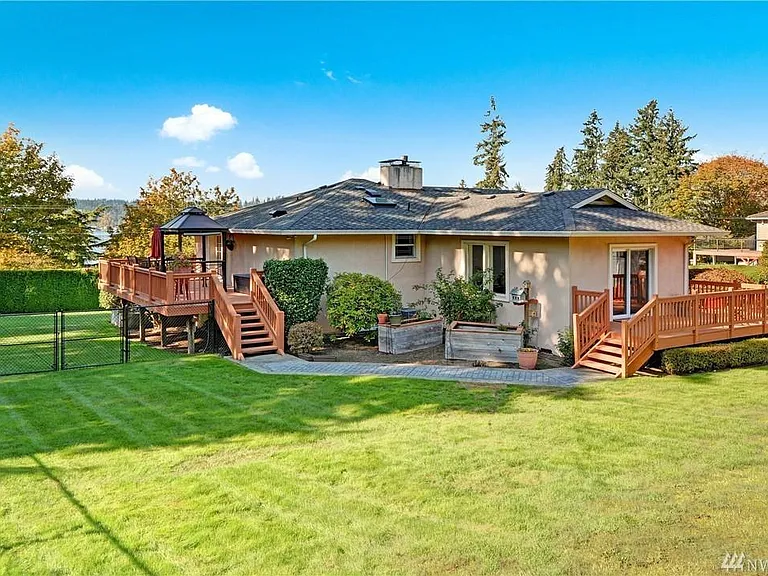 444 E Lake Sammamish Pkwy NE — Photo 6