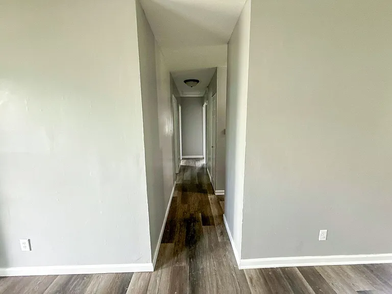 1503 Southfield Dr S — Photo 3