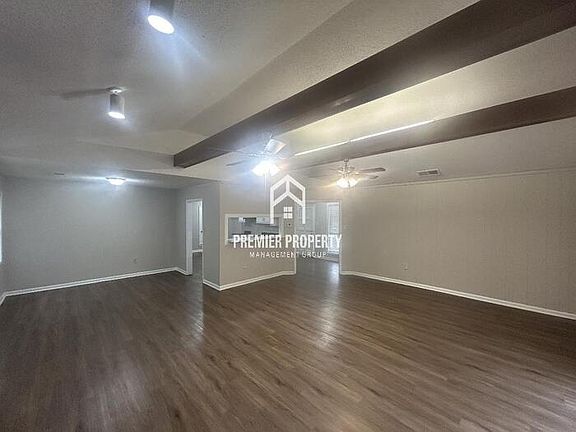 3rd image of 7376 Hollorn Ln