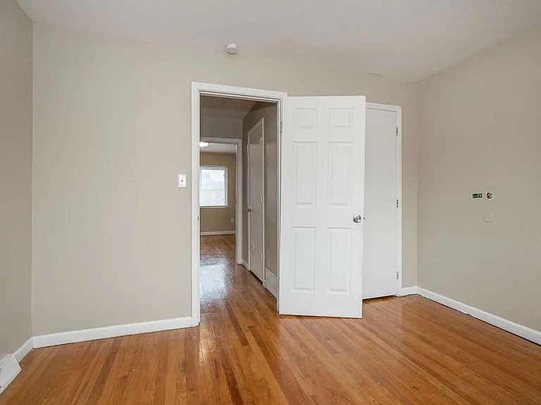 4871 Banbury Ct #25 — Photo 3