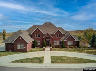 1577 Elkhorn Valley Dr, Casper, WY 82609