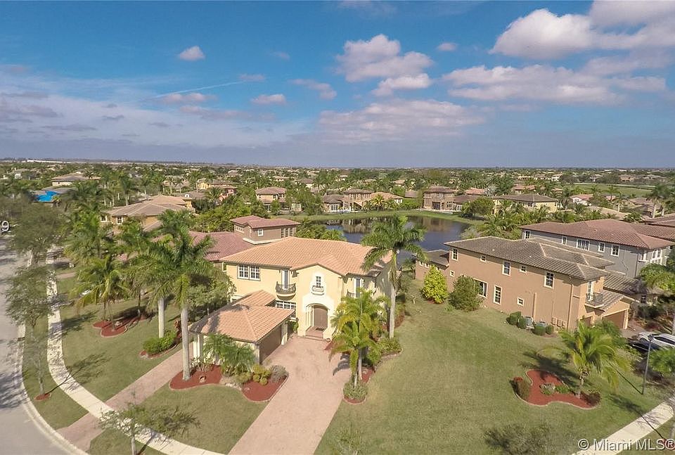 1st image of 7126 NW 123rd Ave