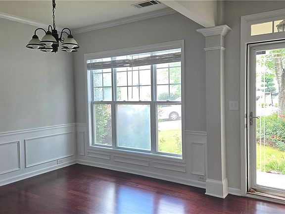 2nd image of 2113 Worrall Hill Dr